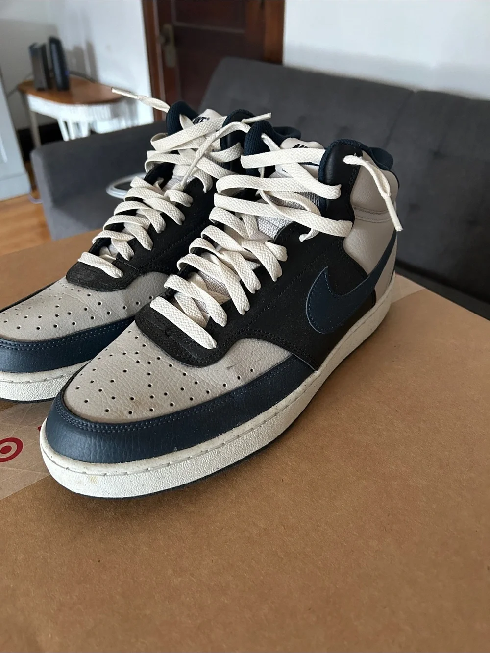 Nike Court Vision Mid